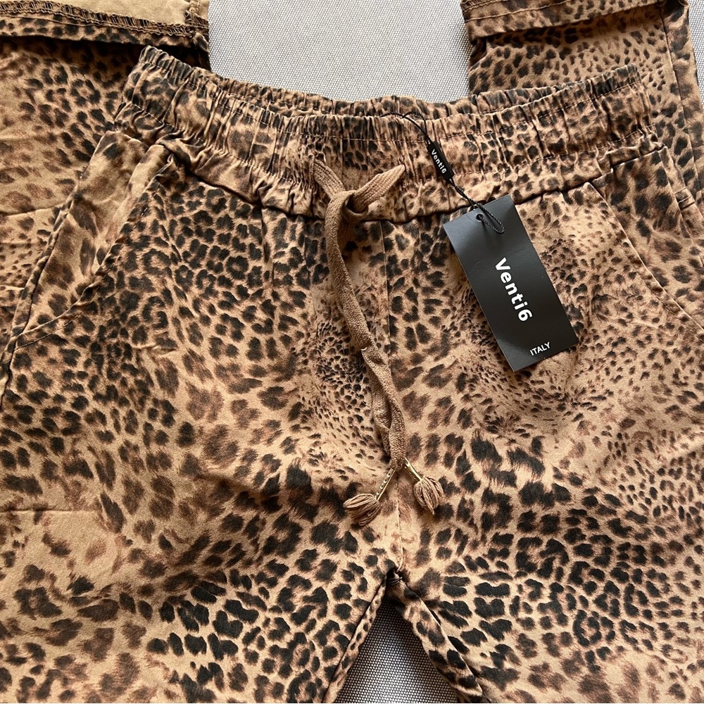 NWT  VENTI6 Joggers (Camel) size SMALL